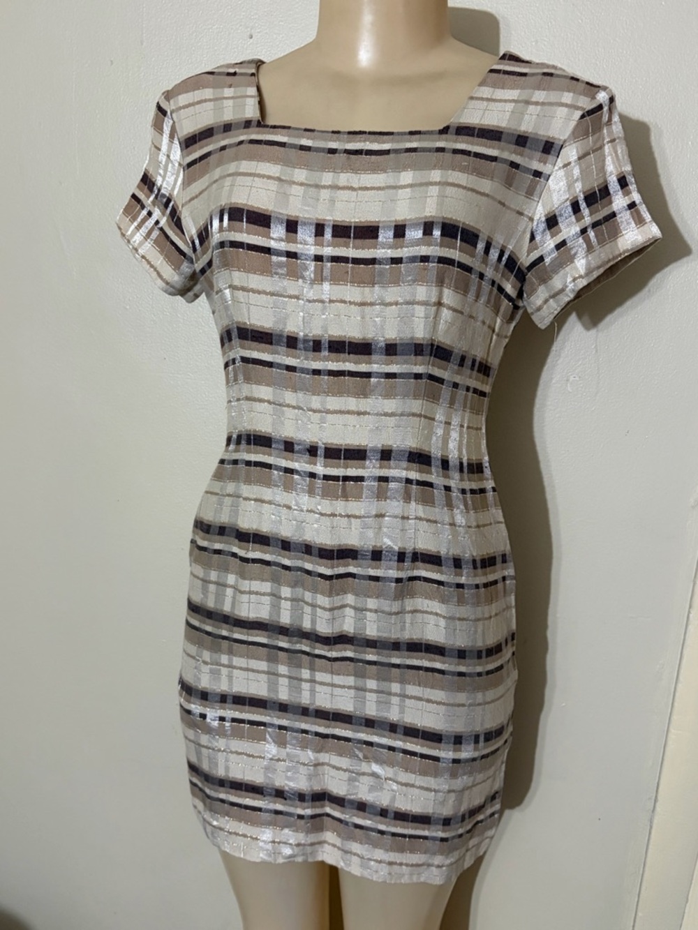 Casual Corner Neutral Plaid Short Sleeve Mini Dress
